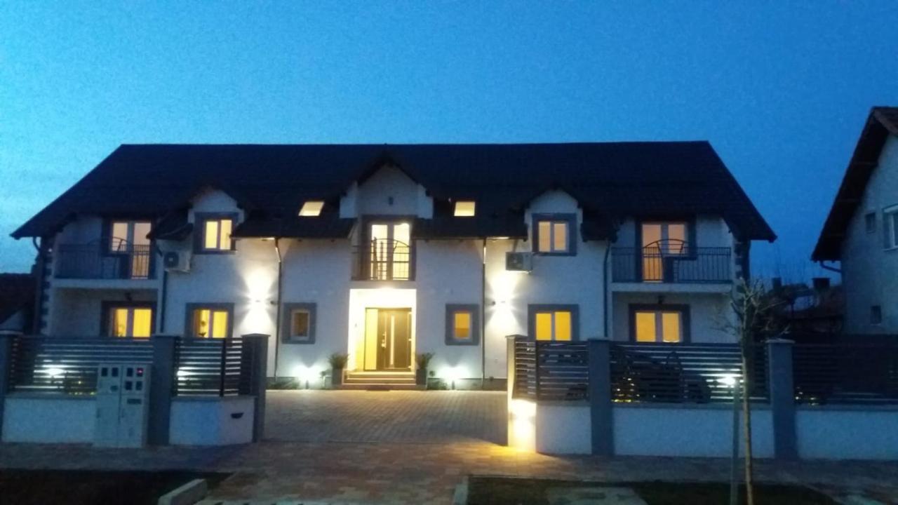 Apartament Saguna Sinnicolau Mare Luaran gambar
